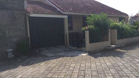 RUMAH 3 KT, DALAM PERUMAHAN, DEKAT JL MAGELANG KM 5,5