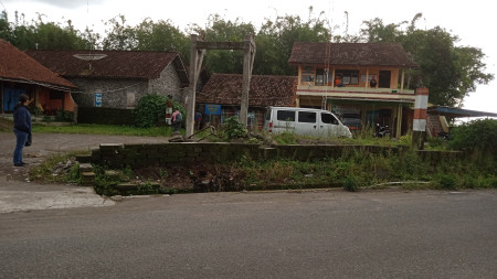 TANAH SELUAS 596 METER PERSEGI DI PAGERSARI, MUNGKID, MAGELANG
