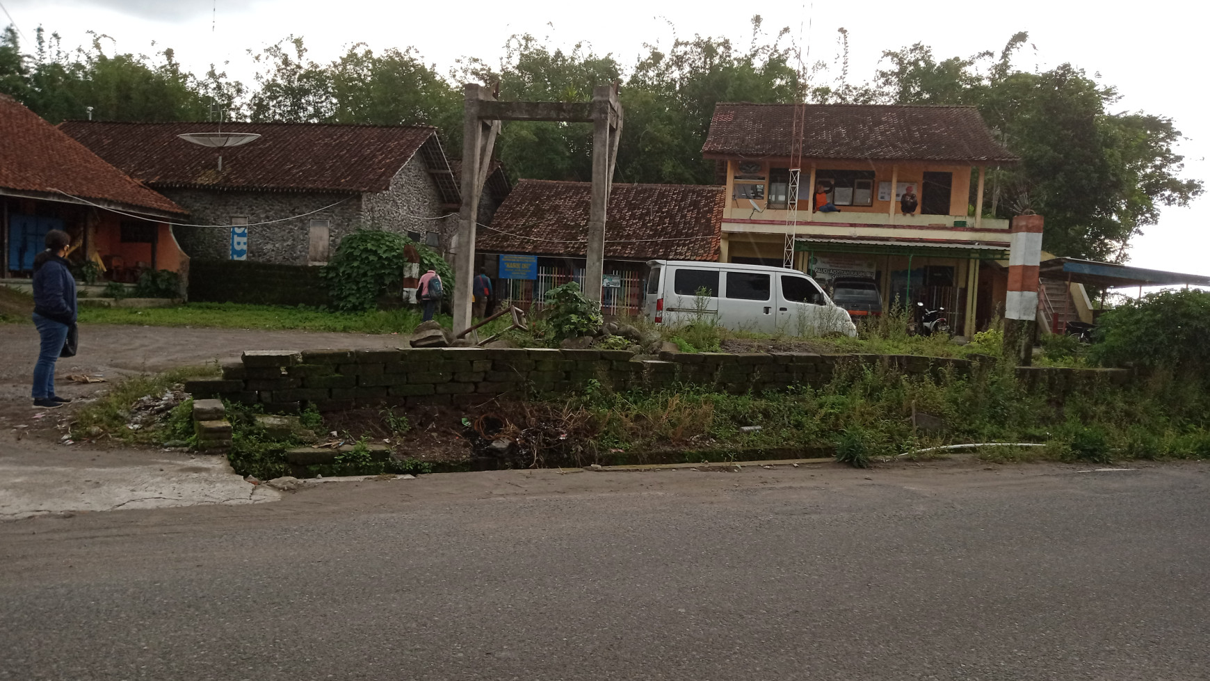 TANAH SELUAS 596 METER PERSEGI DI PAGERSARI, MUNGKID, MAGELANG