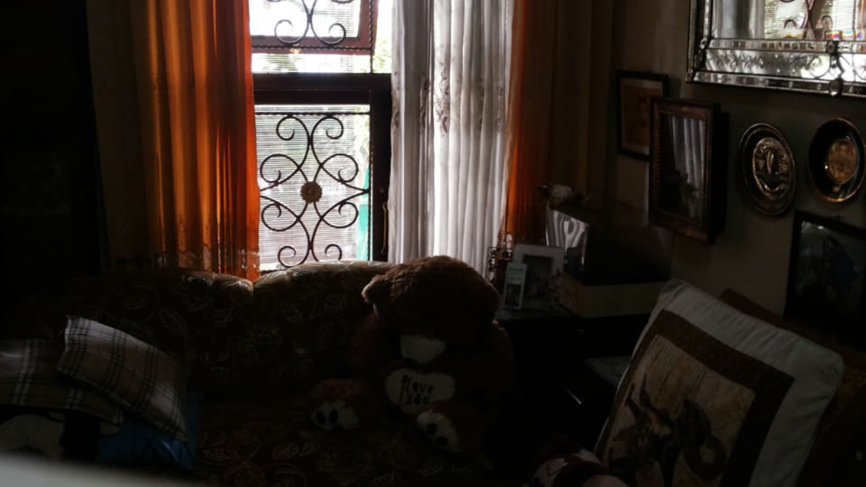 RUMAH MEWAH FULL FURNISH DI PERUM HARMONI, PONDOK PERMATA