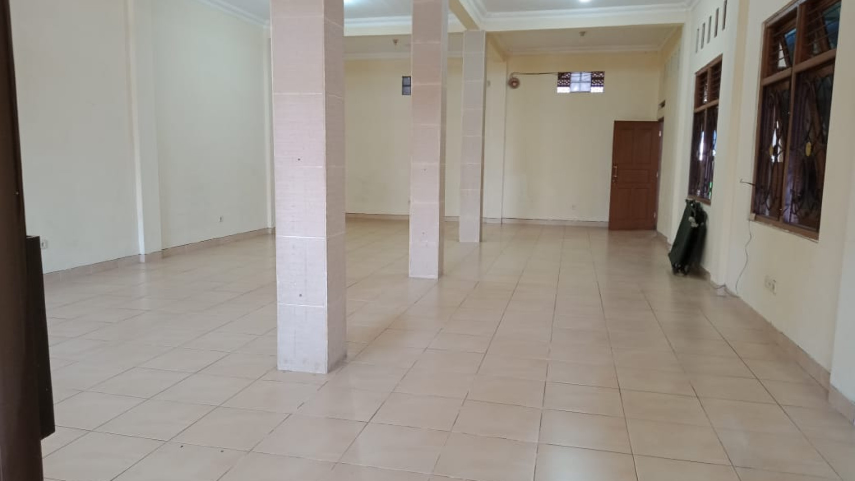 RUKO+RUMAH 11 KAMAR, DI JL ABIMANYU, MAGELANG TENGAH, KOTA MAGELANG