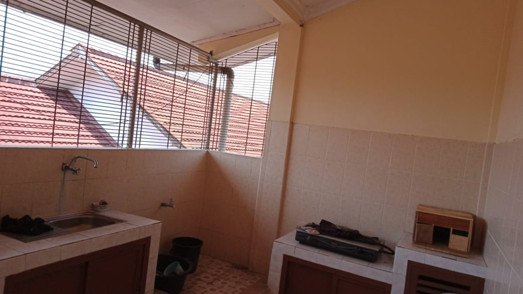 RUKO+RUMAH 11 KAMAR, DI JL ABIMANYU, MAGELANG TENGAH, KOTA MAGELANG