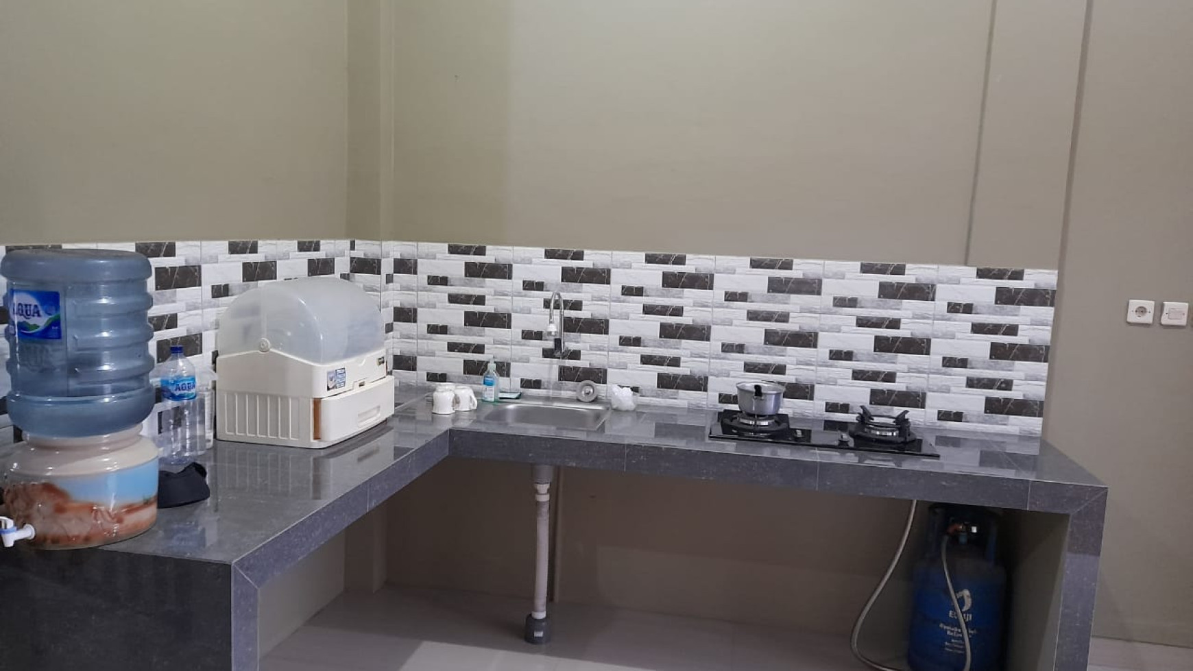 RUMAH MINIMALIS SIAP HUNI DALAM PERUMAHAN PANGGUNGHARJO RESIDENCE