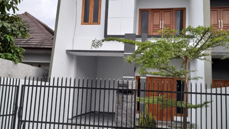 RUMAH MINIMALIS SIAP HUNI DALAM PERUMAHAN PANGGUNGHARJO RESIDENCE
