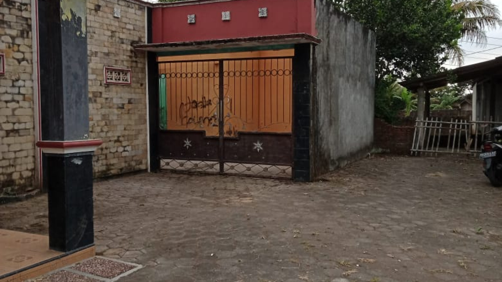 TANAH DAN BANGUNAN DI SOBOKARANG DI GIRIREJO, MAGELANG