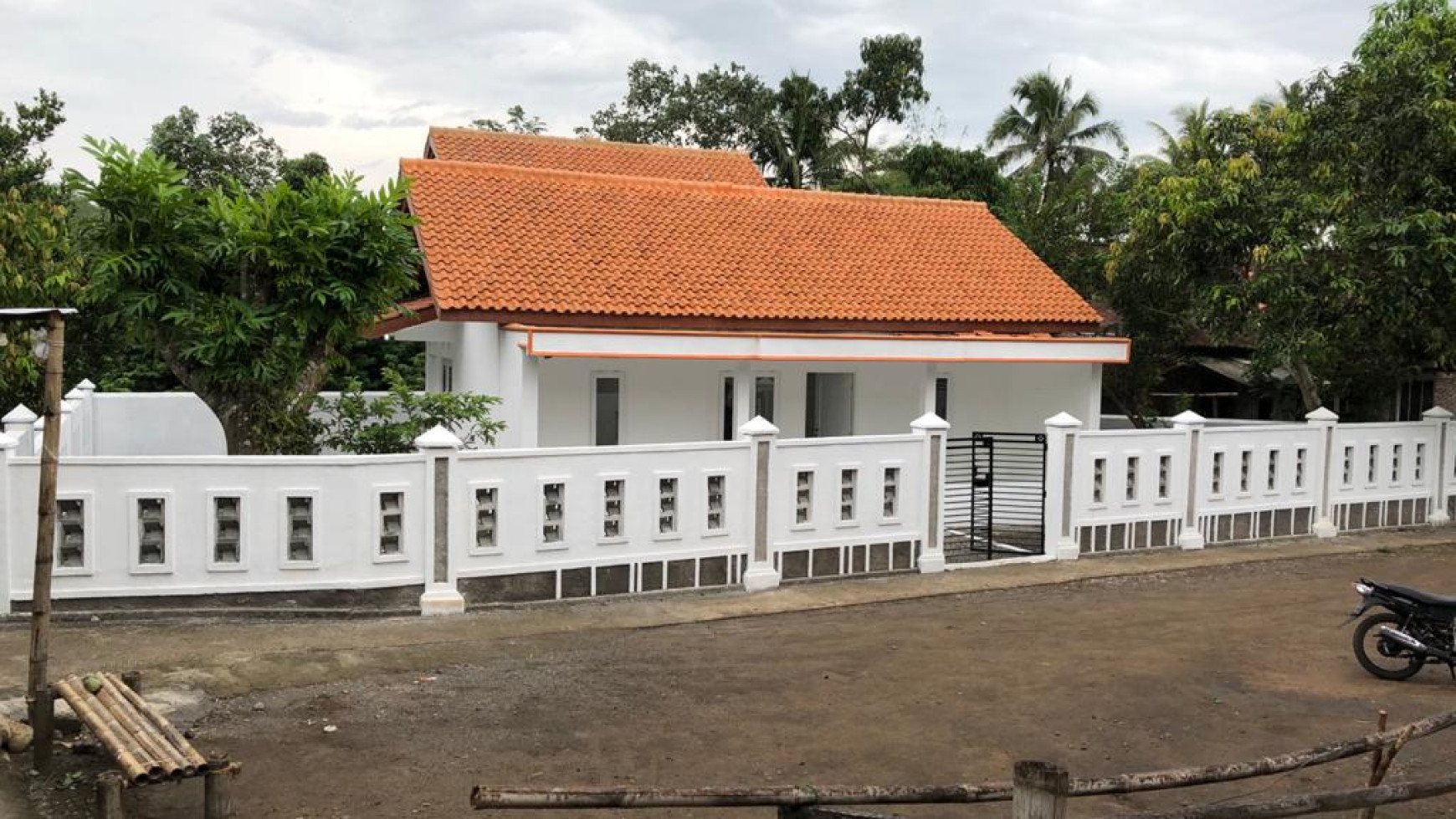 RUMAH BARU SIAP HUNI, DI BEBENGAN, SALAMAN, MAGELANG
