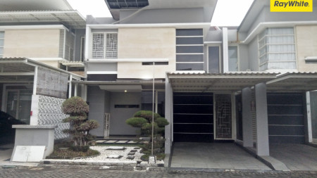 Dijual Rumah 2 Lantai di Royal Park Residence Surabaya