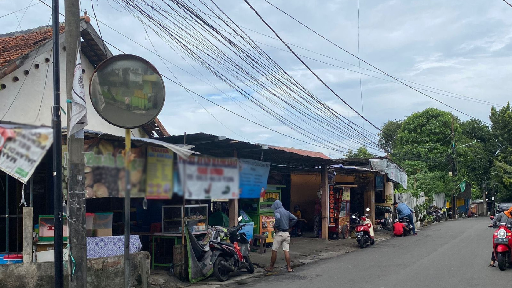 Kavling Pinggir Jalan dan Cocok Untuk Usaha @Jl Madrasah, Gandaria Selatan