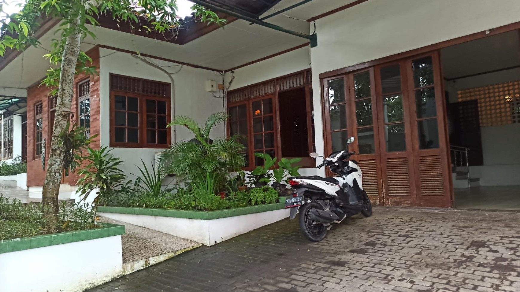 Dijual rumah asri siap huni