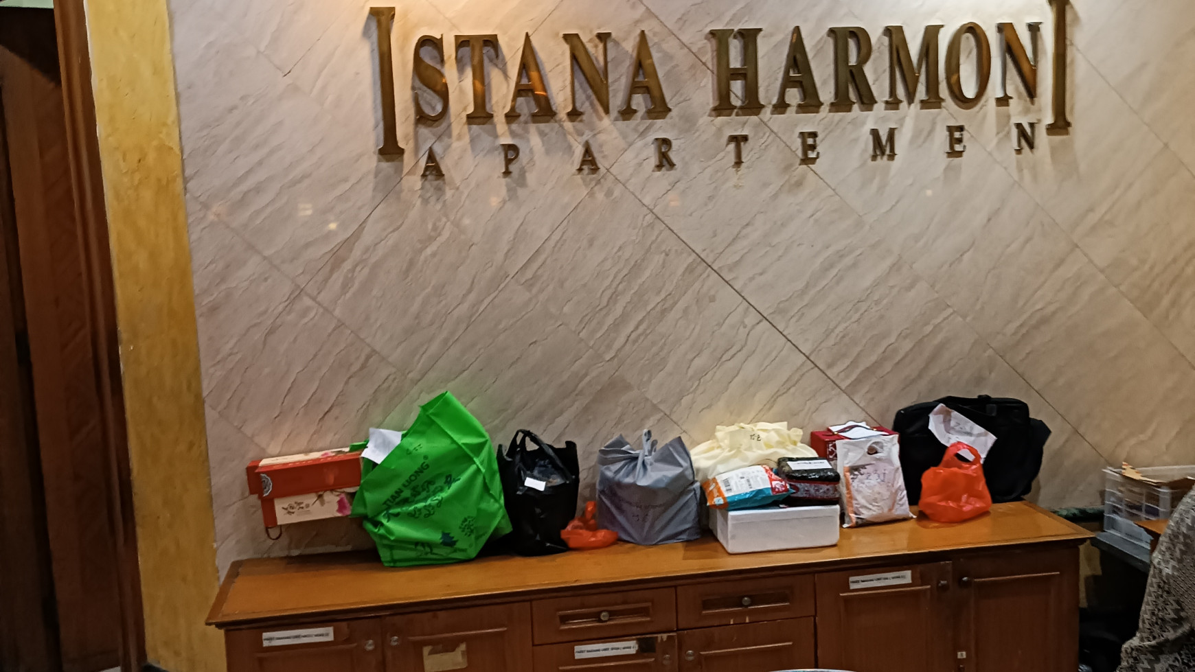 Apartemen istana harmoni