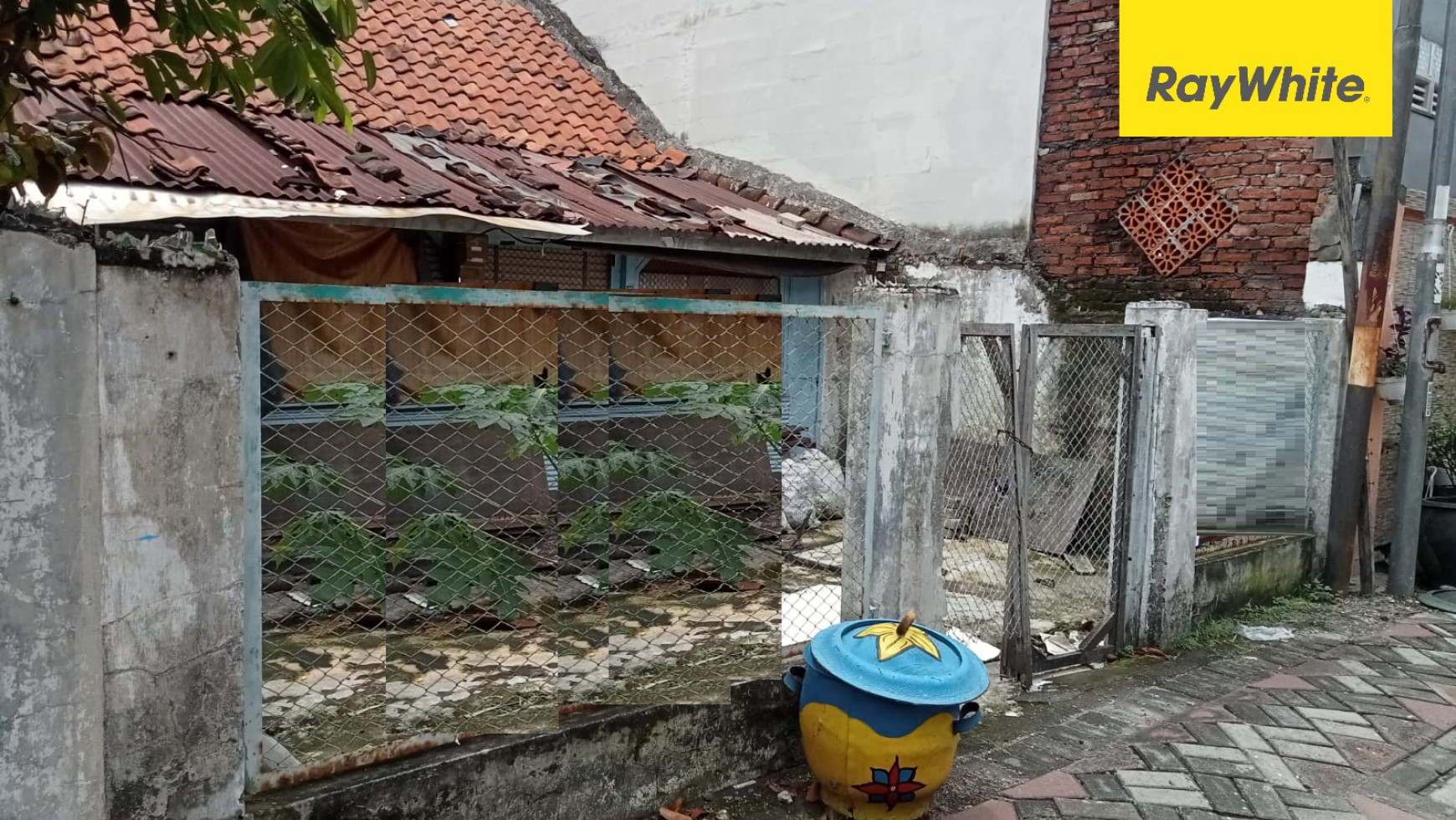 Rumah Hitung Tanah di Jalan Kweni Surabaya Pusat