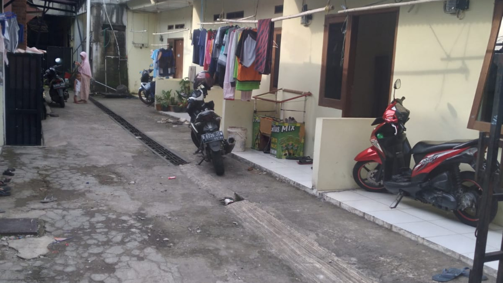 Kontrakan 6 Pintu di Perigi -  Pondok Aren