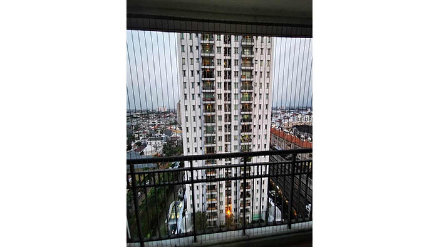 Apartemen Full Furnish French Walk Twr Lyon Garden Kelapa Gading Luas 83m2