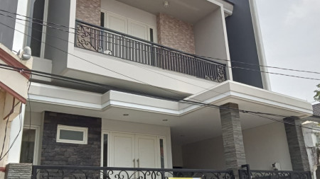 Rumah SHM 2 Lantai di Wisma Permai Barat Surabaya