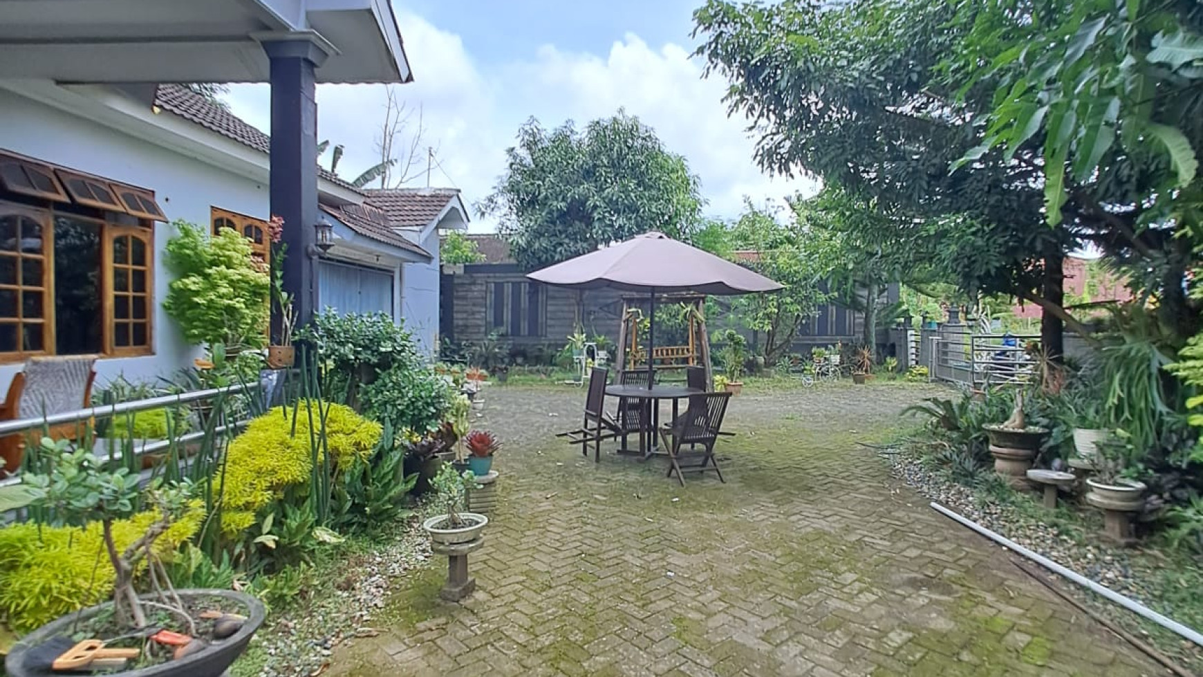 RUMAH 5 KAMAR DI DAERAH CONDONG CATUR