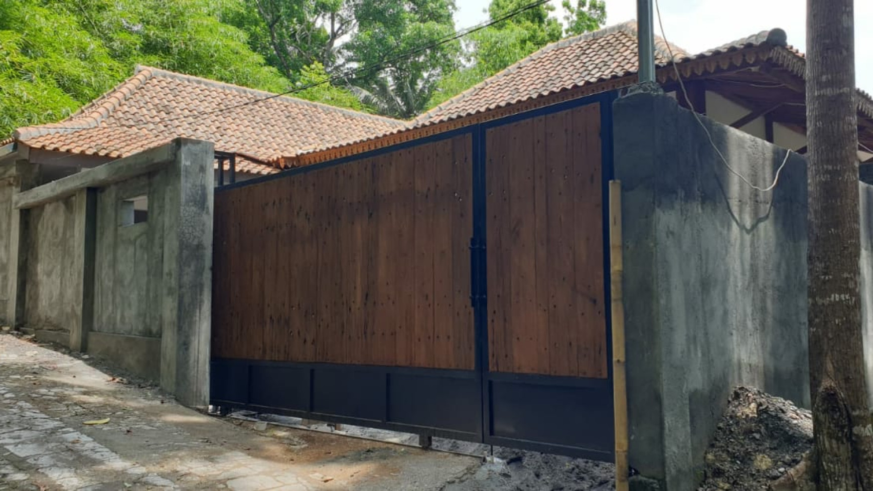 Jual Villa dengan kolam renang di Kasongan Bantul Yogyakarta