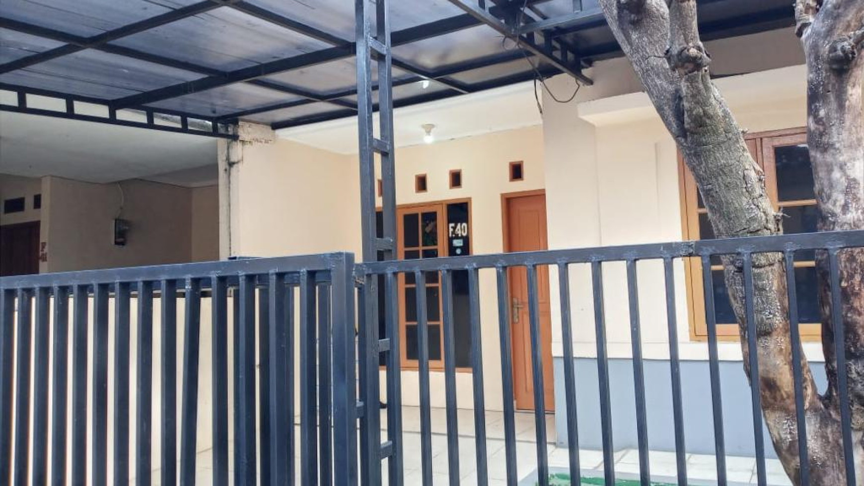 Dijual murah rumah hunian di JL. Arafah Blok F Karawaci Tangerang