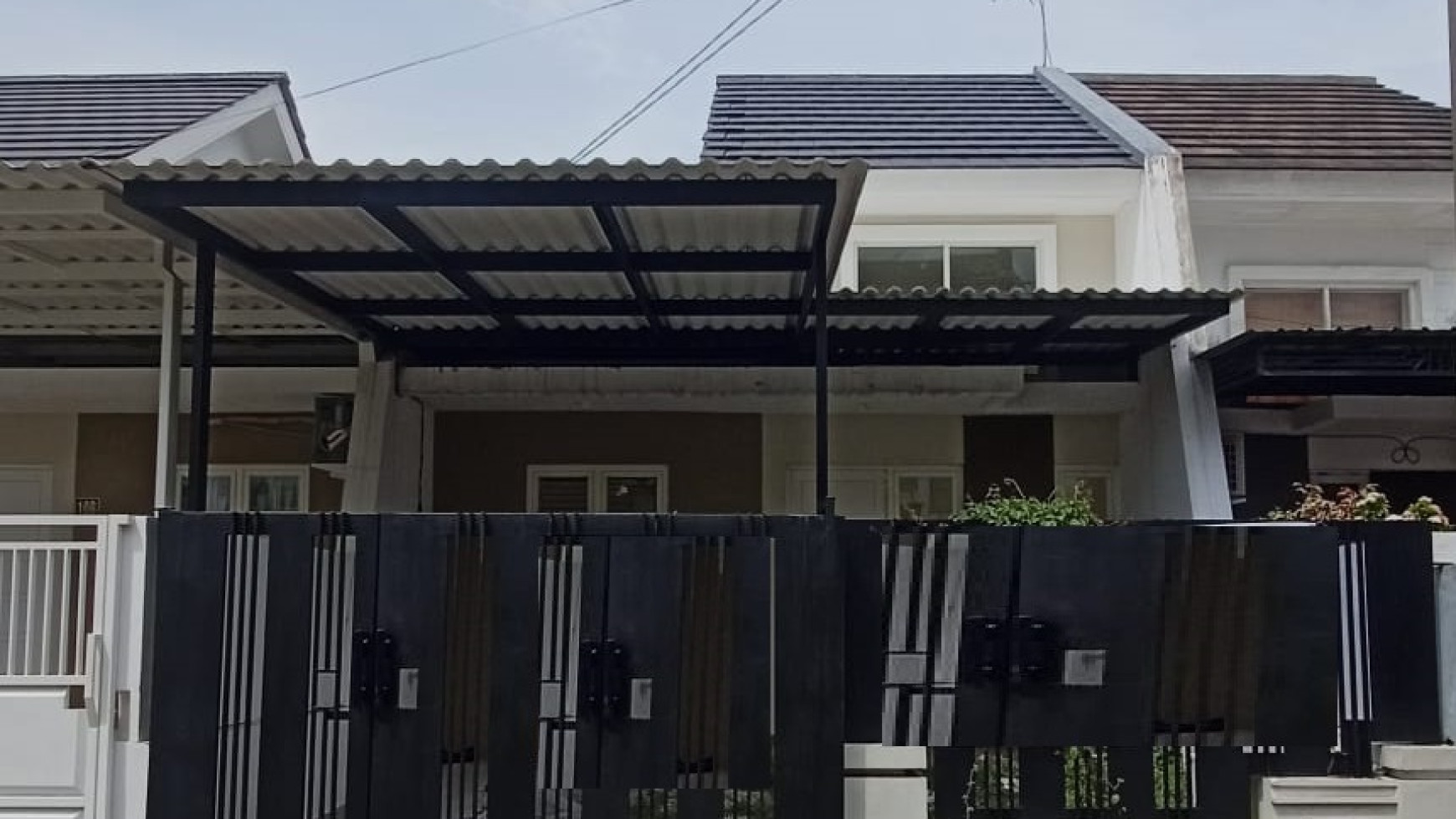 Rumah di Legian, Purimas Gununganyar Surabaya