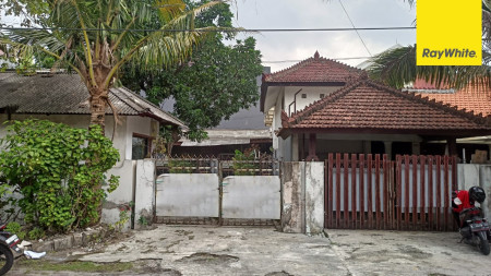 Disewakan Rumah 2 lantai di Taman Jemursari Selatan Surabaya