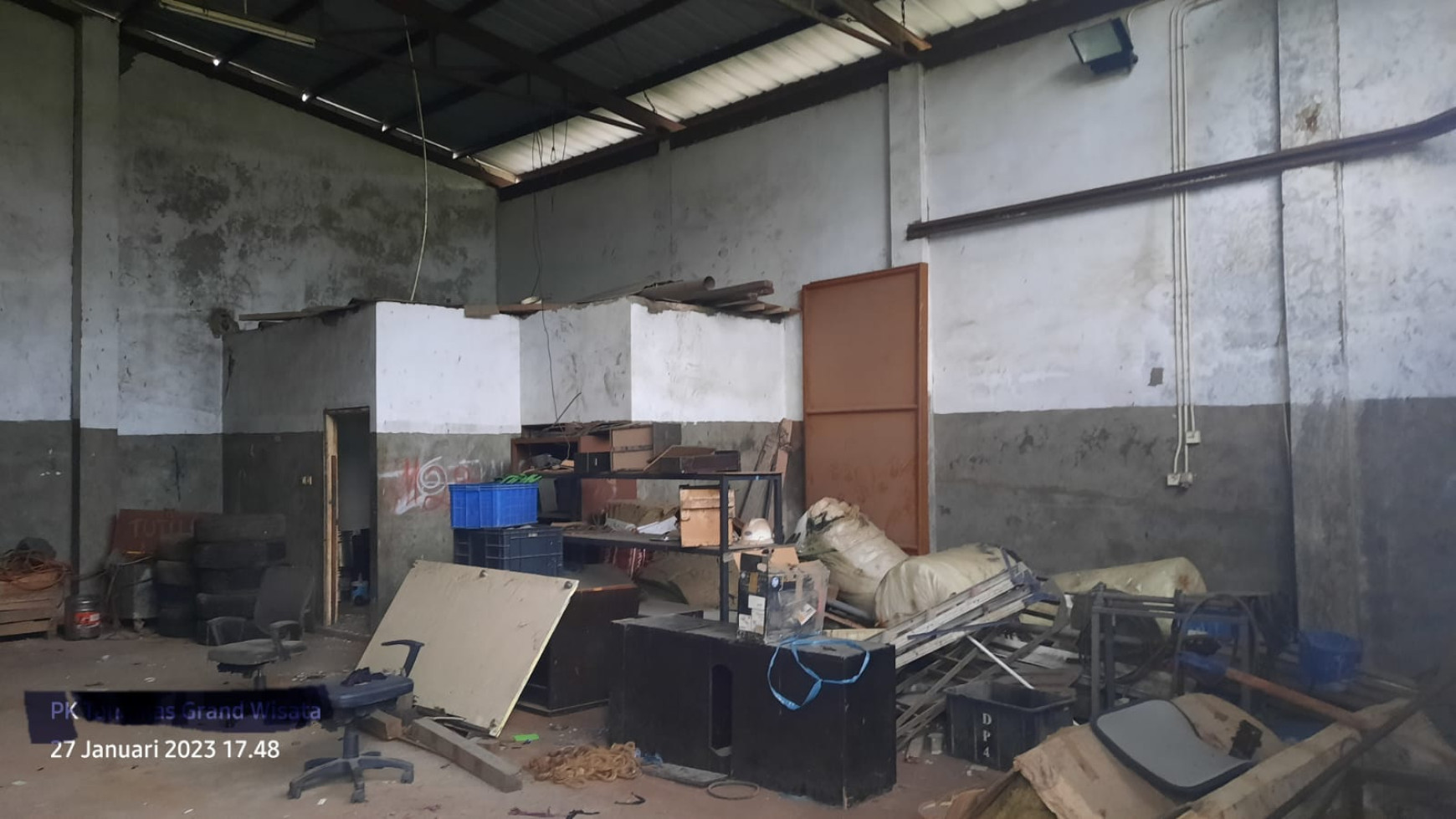 DI JUAL RUMAH KANTOR DAN GUDANG/BENGKEL