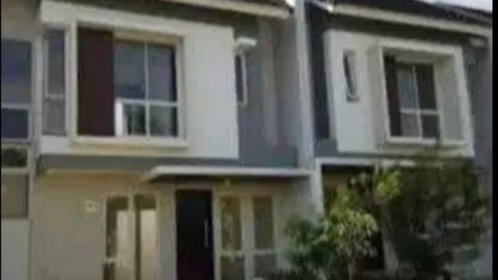 Rumah standar The Green Royal Blossom