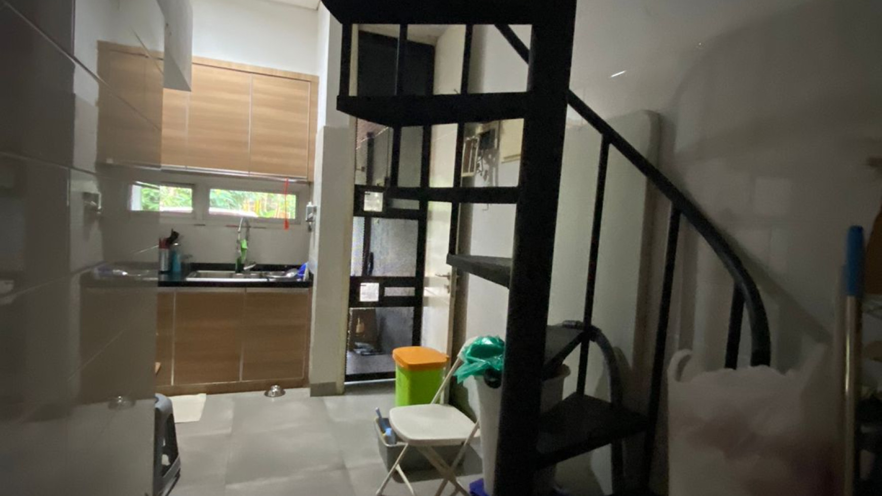 Rumah Bagus Di Discovery Eola Bintaro Jaya Sektor 9