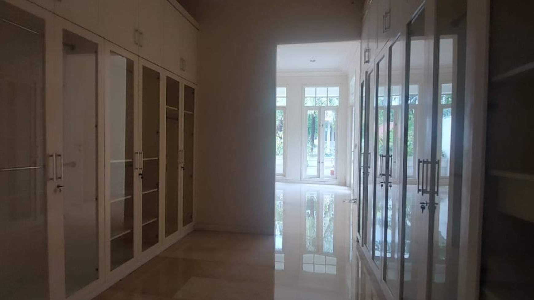 For rent rumah mewah dikemang dalam