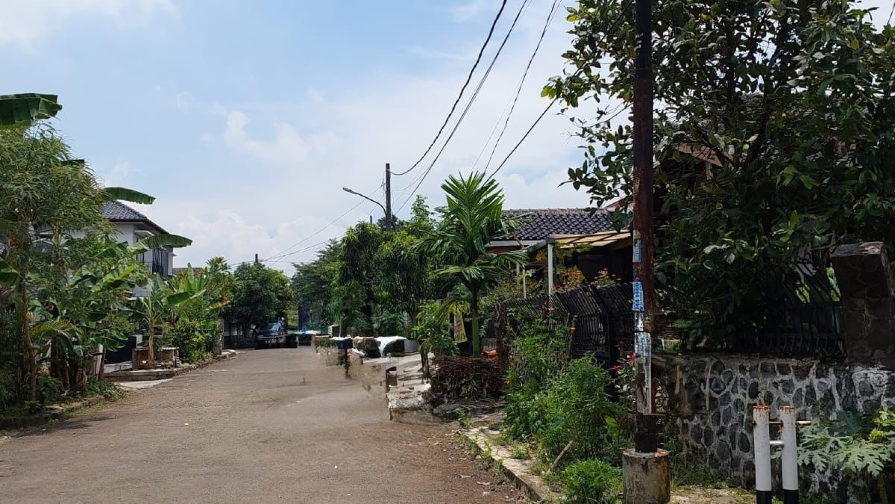 Rumah cantik, siap huni di pondok ranji ciputat