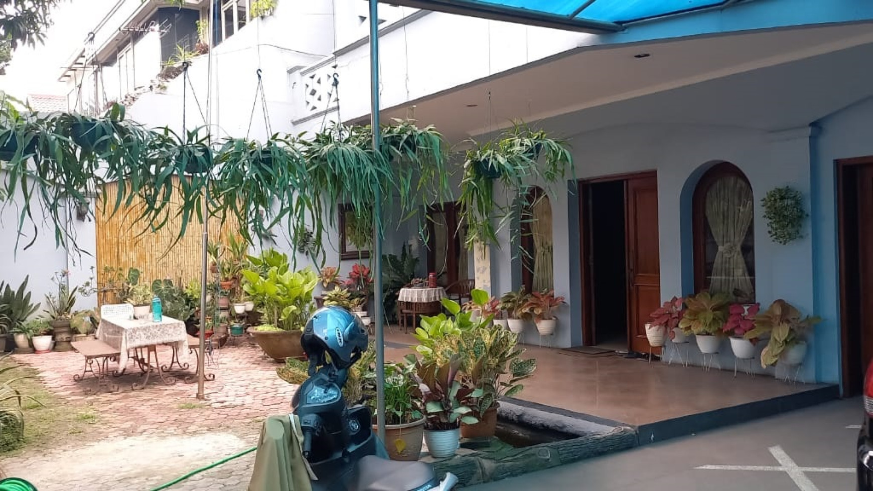 Rumah bagus, cantik siap huni di Bintaro 