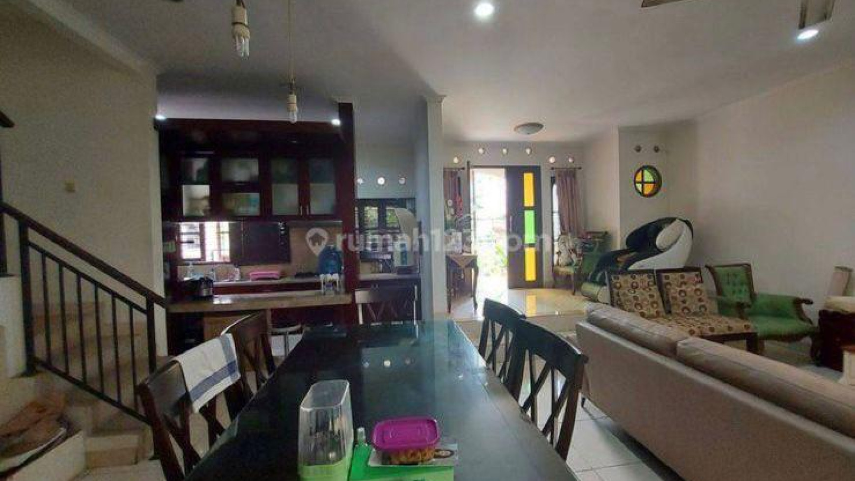 Rumah Bagus, rapih lingkungan aman dan nyaman di Bintaro 