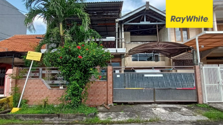 Rumah 2 Lantai SHM di Rungkut Asri Utara Surabaya