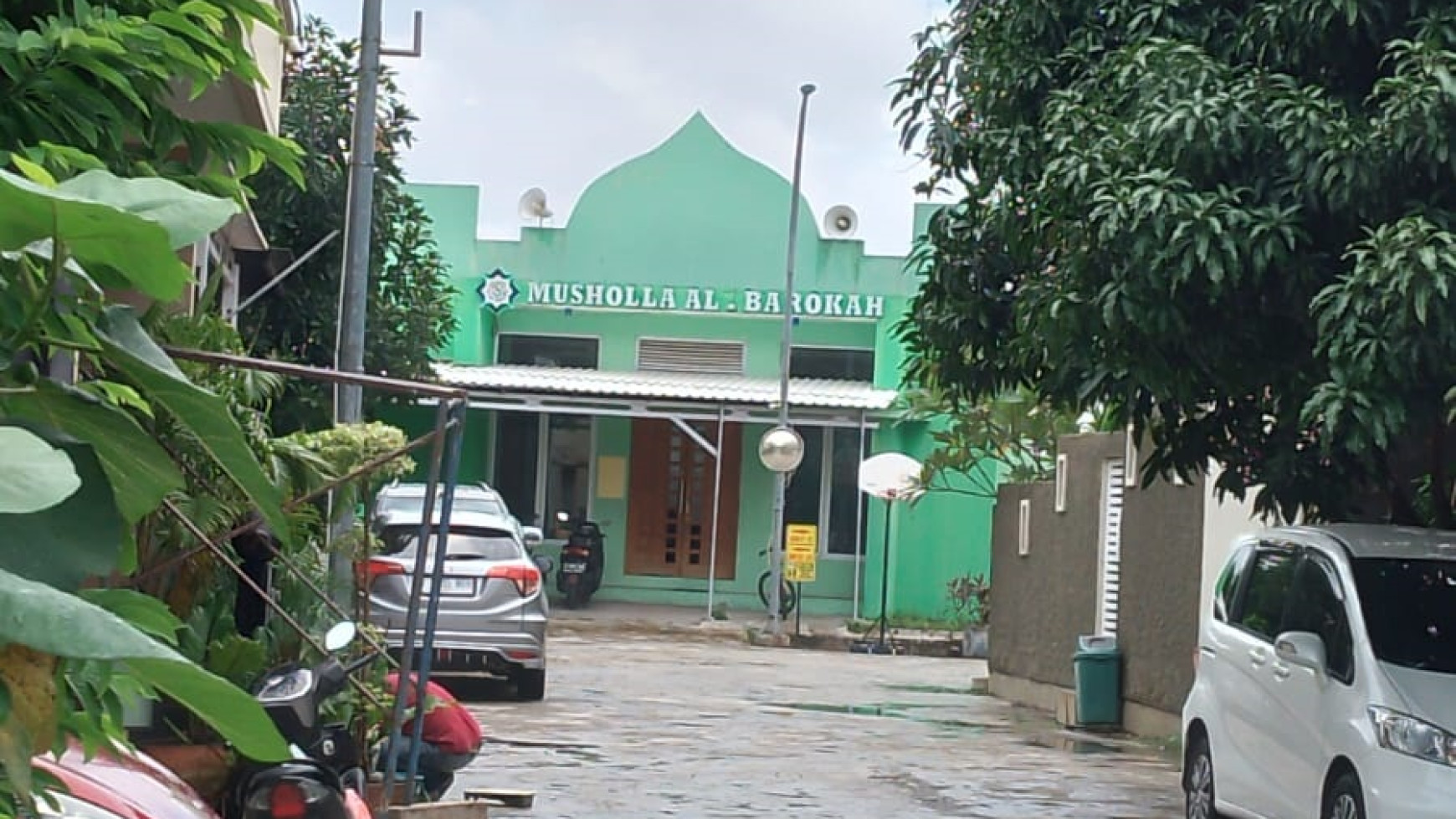 Rumah Minimalis dalam Cluster Edelweis Residence, Ciputat