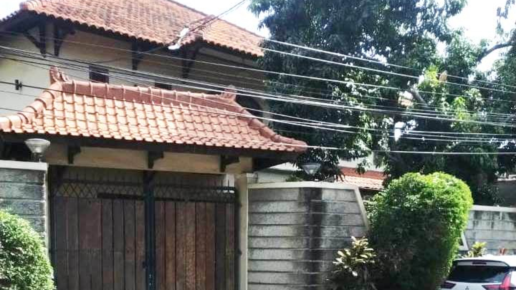 Rumah, Bagus dengan Private Swimming Pool di Rempoa.