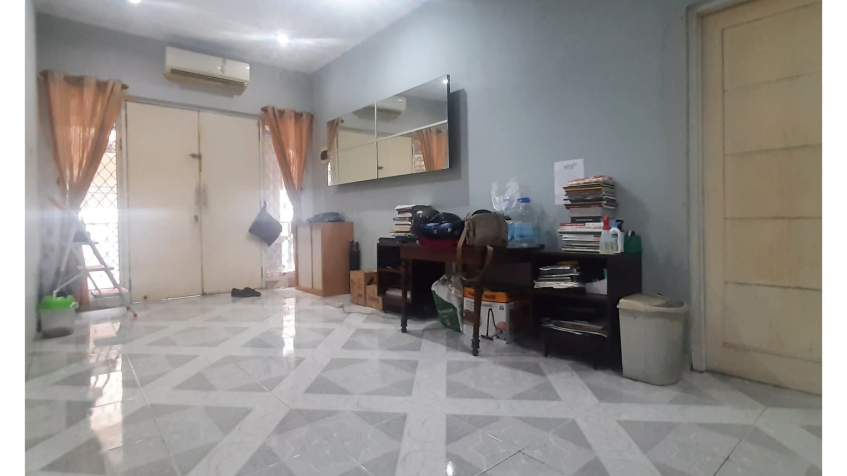 Flash Sale. Rumah Kencana Loka, BSD