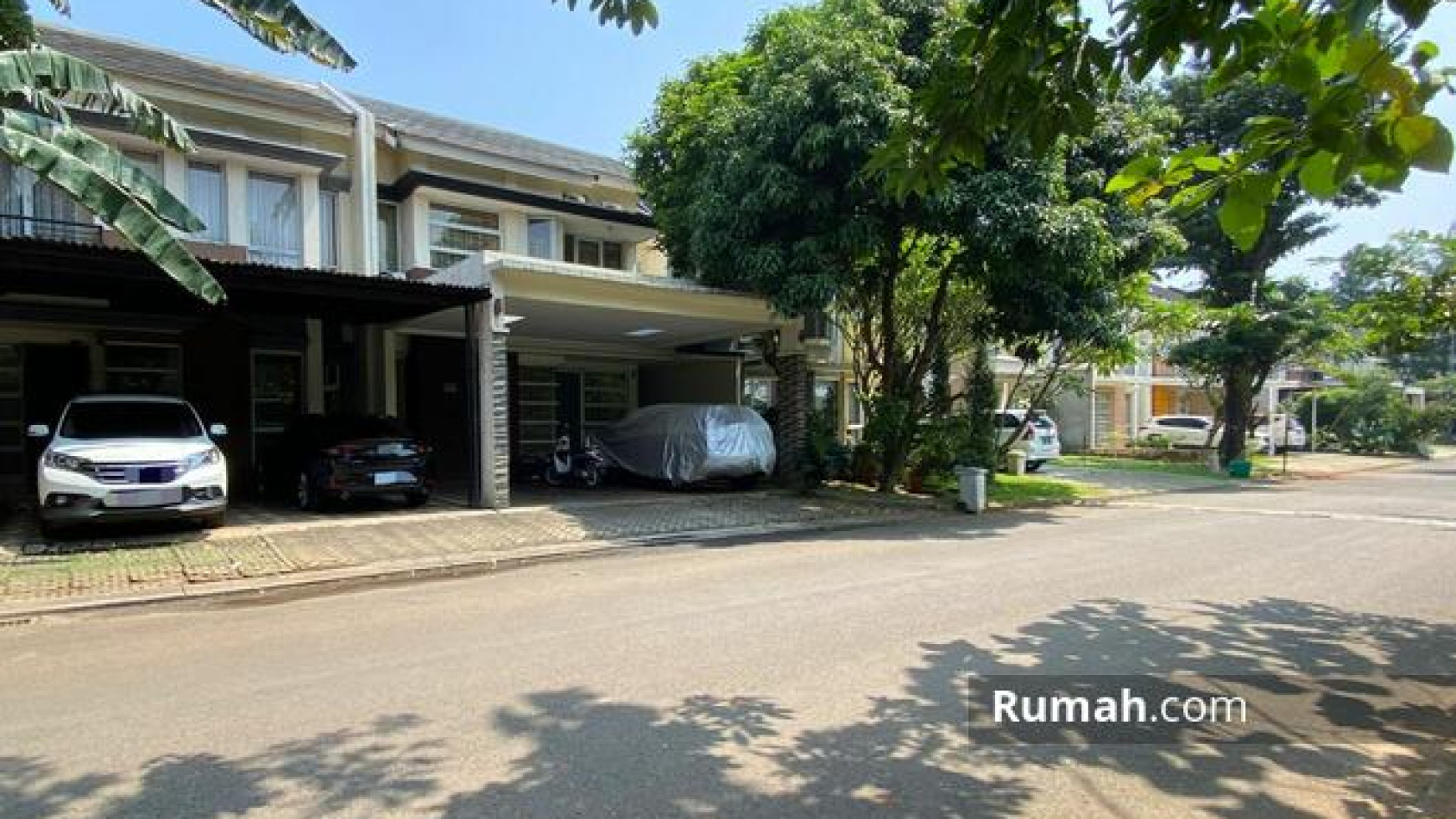 Jarang Ada. Rumah 2 Lantai Cluster Castilla, BSD