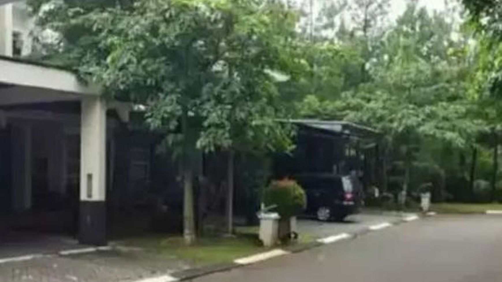 Jarang Ada. Rumah 2 Lantai Cluster Castilla, BSD