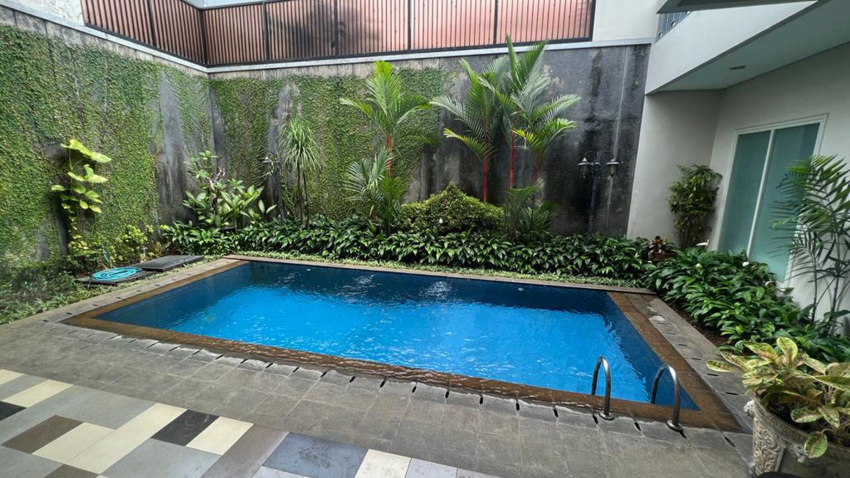 Mansion for Rent in Pondok Indah - Beautiful and Quiet Street - Fully Upgraded