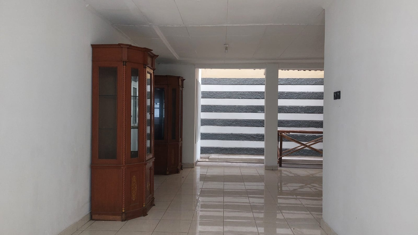 Rumah siap huni di Sektor 9 Bintaro Jaya.