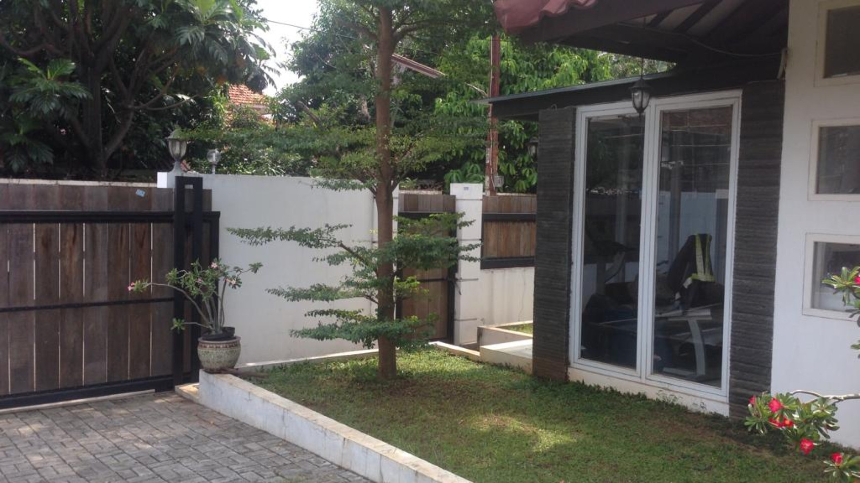 Rumah Siap huni di Bintaro