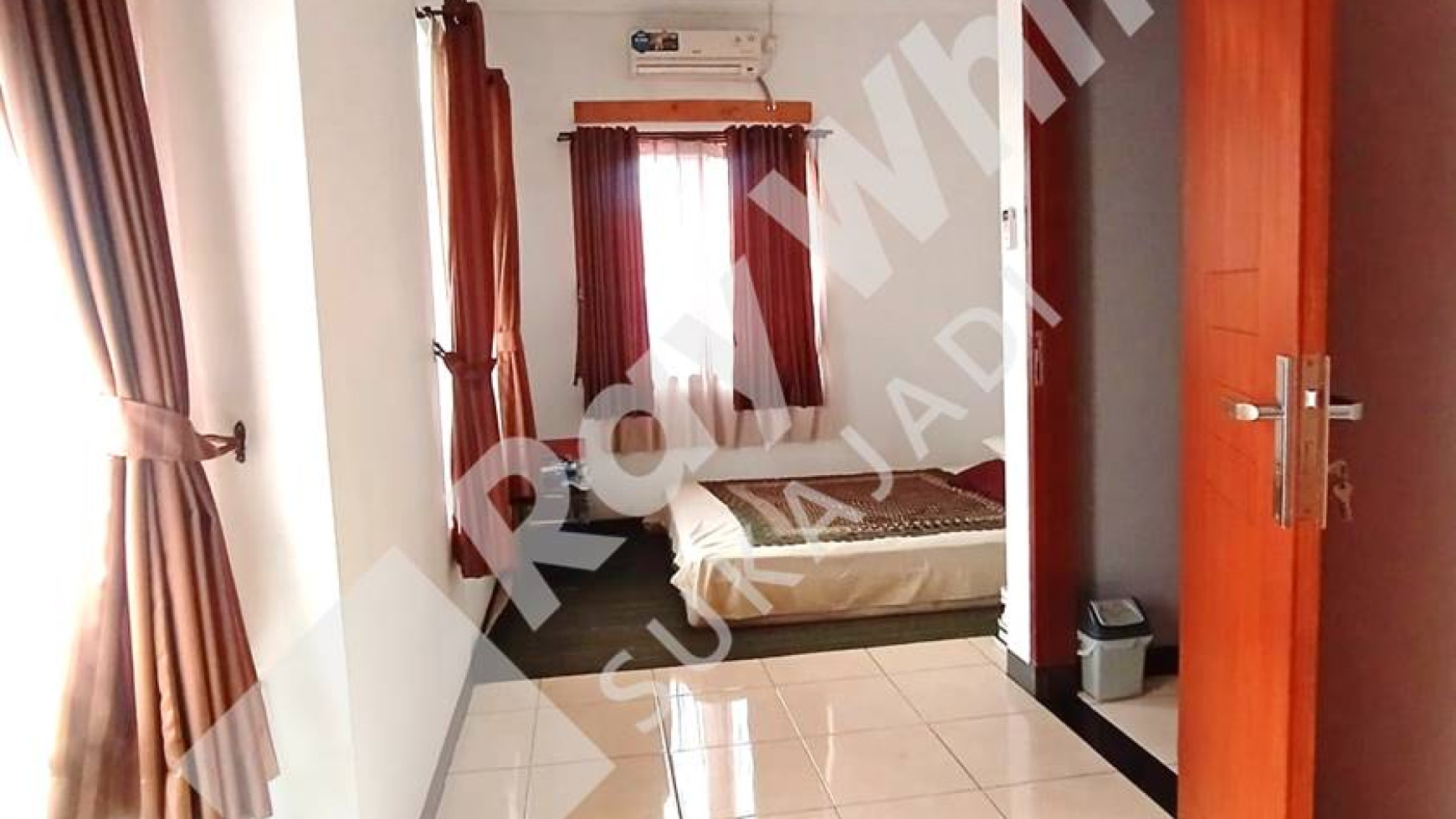 Dijual Rumah Asri Bernuansa Villa di Mainroad Sayap Cikutra