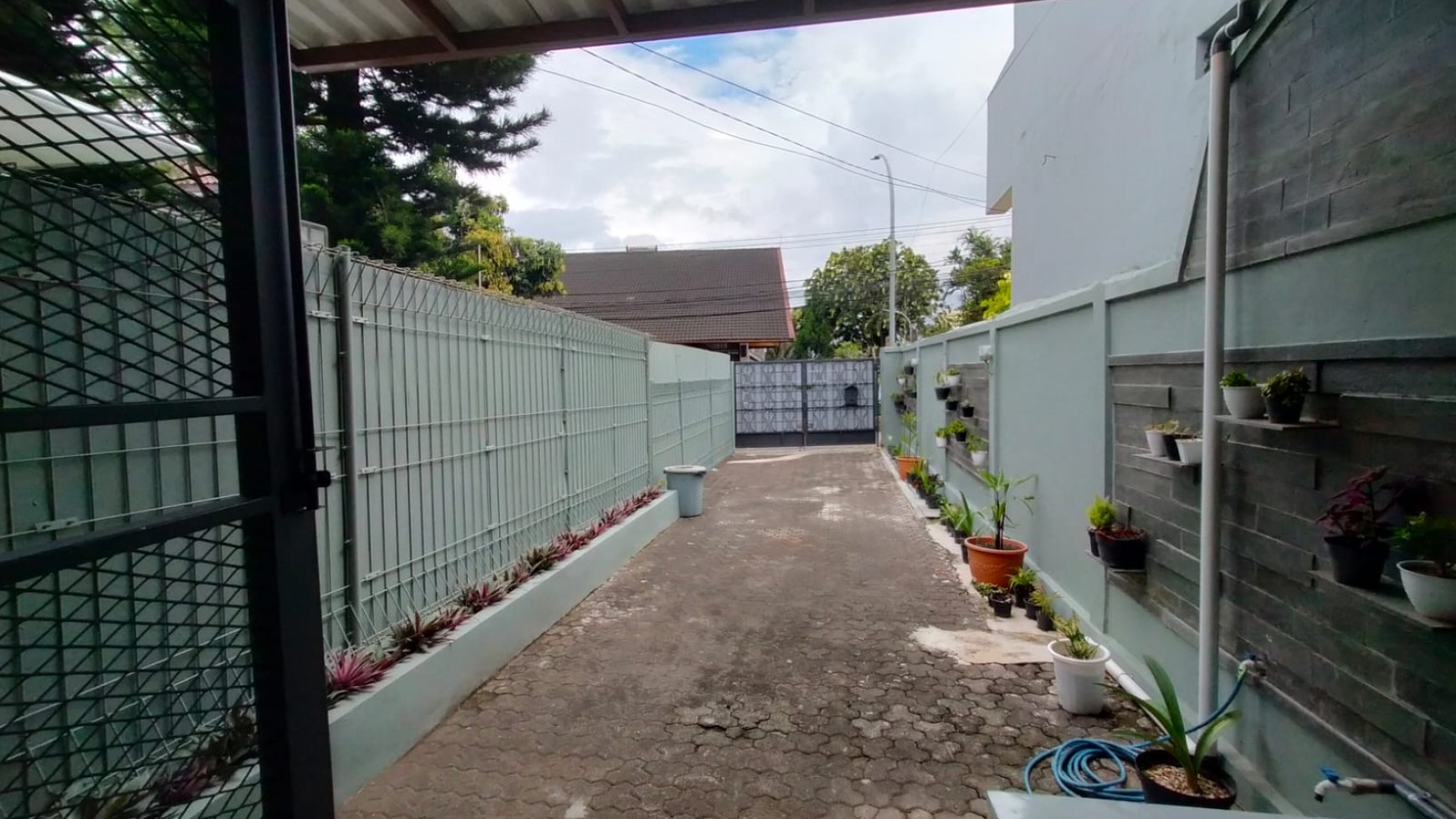 Rumah Minimalis Siap Huni jl Dangdeur Indah, Bandung