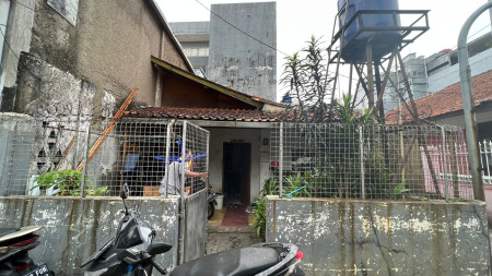 Rumah Minimalis di Tengah Kota Bandung