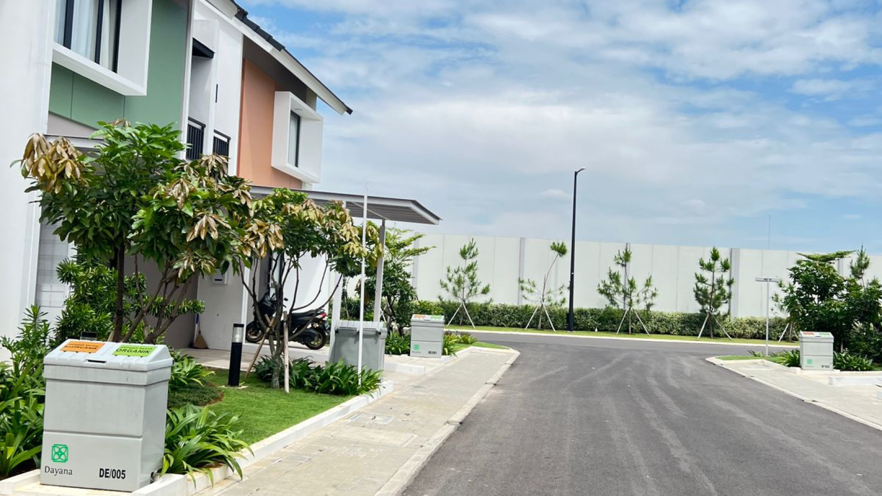 Rumah Minimalis Baru di Summarecon Cluster Dayana, Bandung