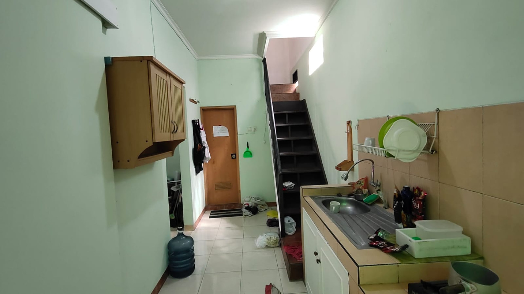 Rumah Minimalis Semi Furnished di jl Saturnus Utara, Bandung