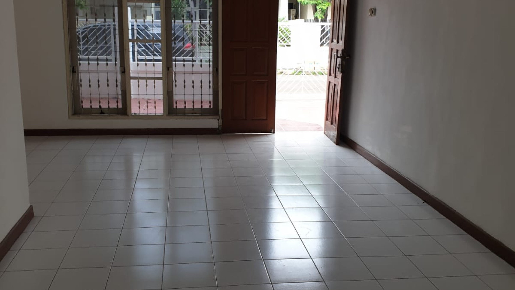 Dijual Rumah Jalan Lebar di Gading Kirana Timur Kelapa Gading