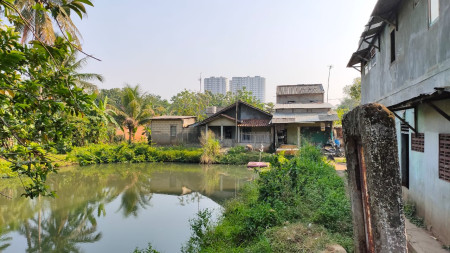 Tanah beserta bangunan, kebun dan pemancingan di Bogor