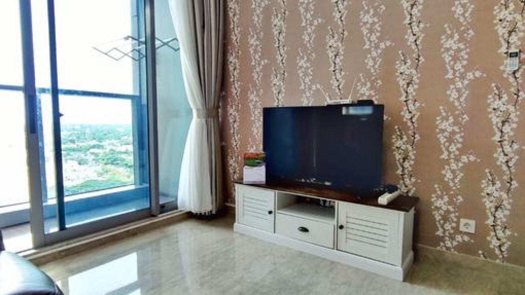 dijual apartemen the branz bsd city type 2 BR, siap huni, lokasi tengah kota, akses mudah, furnish, tinggal bawa koper