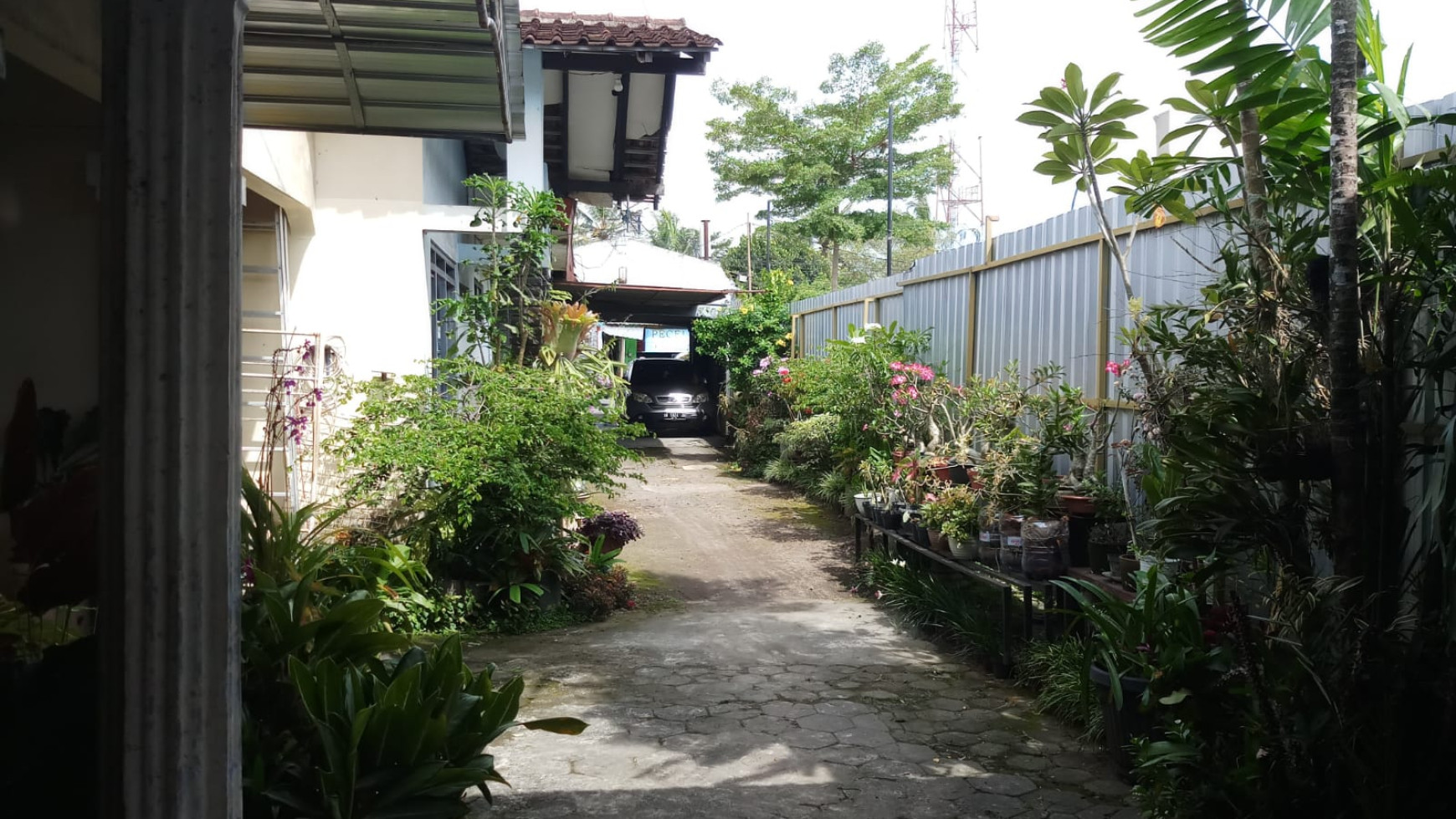 RUMAH COCOK UNTUK KOST + USAHA DI JL. KALIURANG