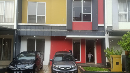 Rumah Bagus Di Cluster The View Serpong Jaya, Pamulang