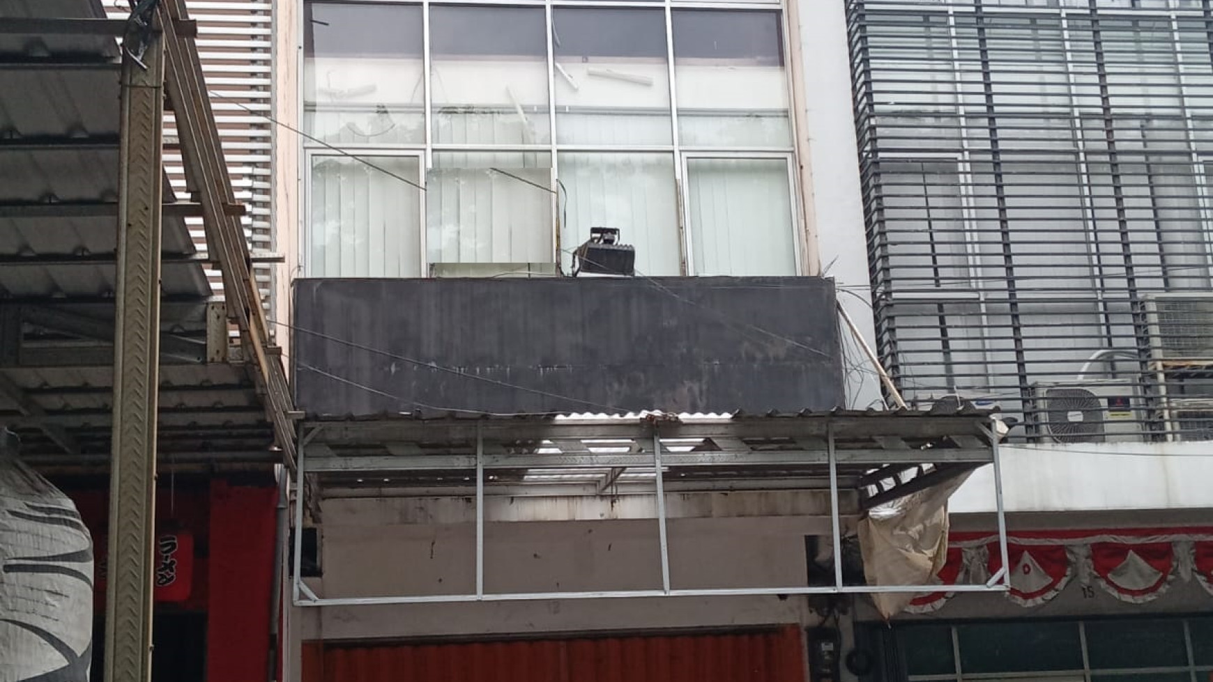 Disewakan Ruko di Nginden Semolo Surabaya